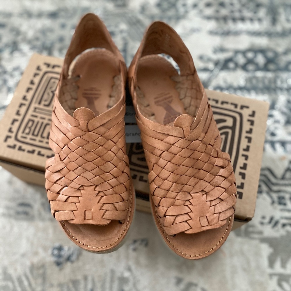 BrandX Huarache Sandals